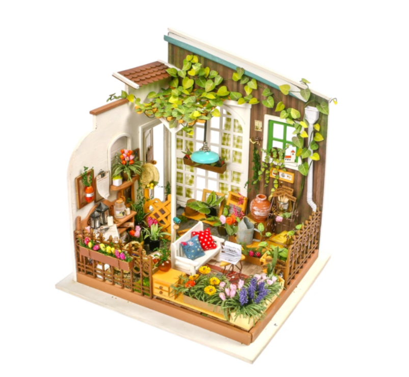 DIY Miniature House - Miller's Garden