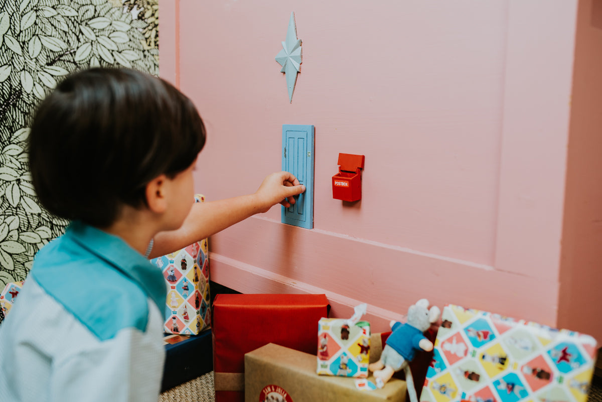 Furniture Little Mouse Door