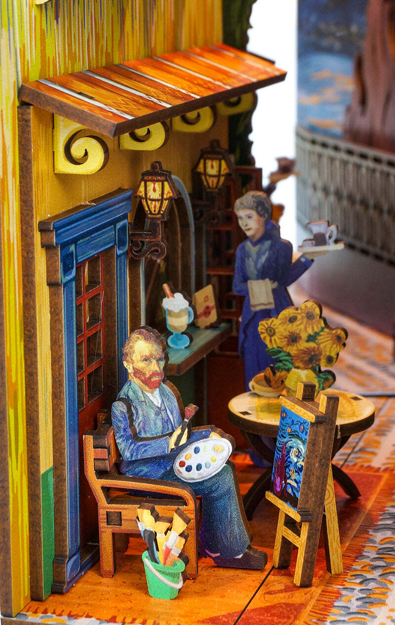 DIY Bookend Puzzle: Vincent's World