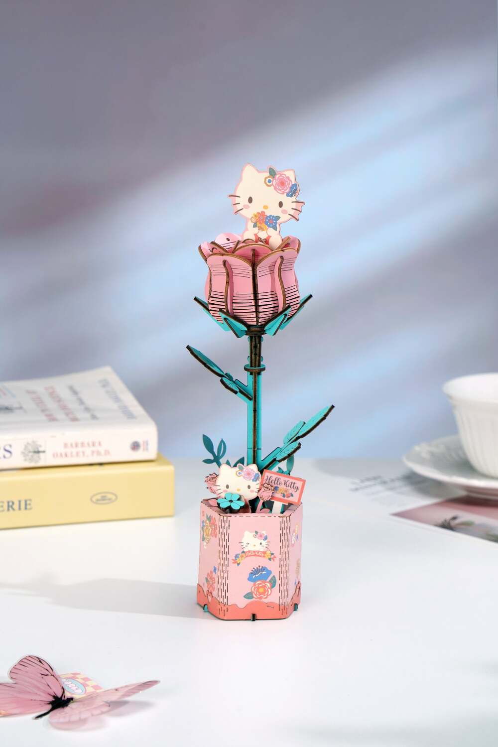 Hello Kitty® and Friends Flower Puzzle: Hello Kitty® Pink Rose