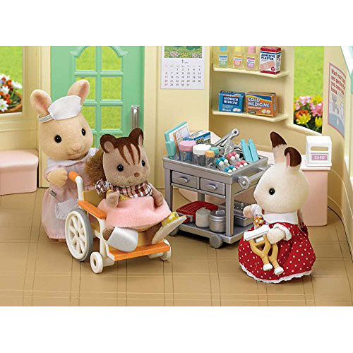 Calico Critters Country Nurse Set Playset
