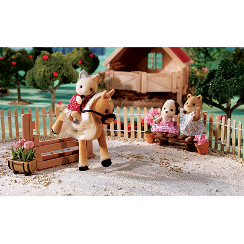 Calico Critters Willow & Carly at the Horse Show