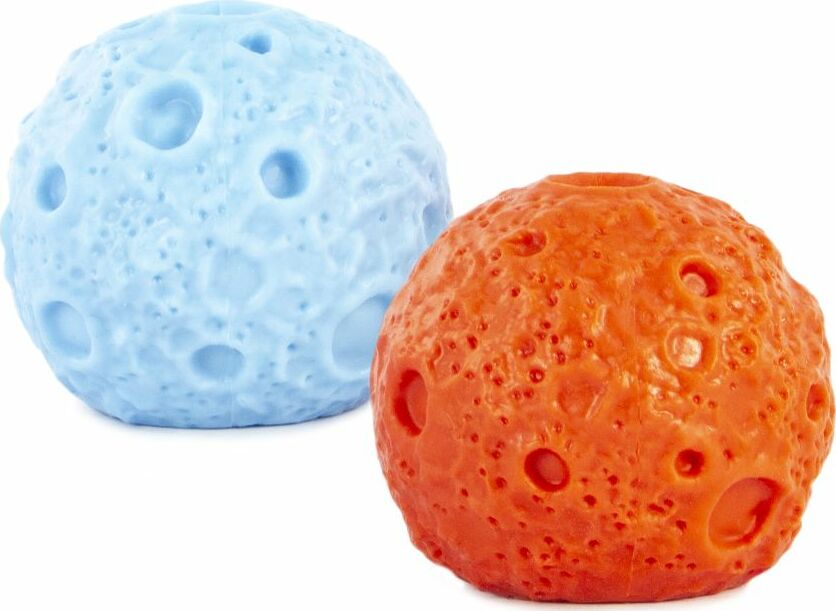 Peek-A-Boo Astronaut