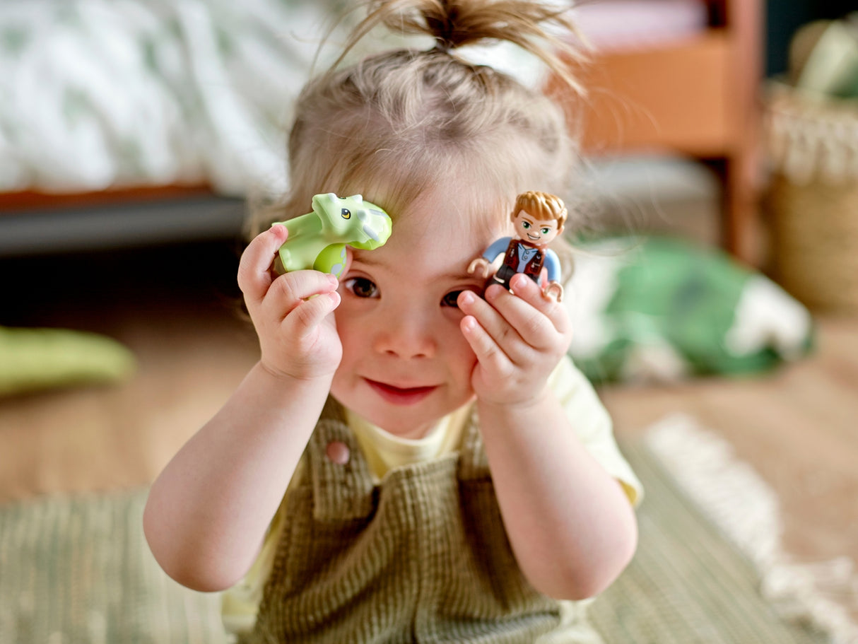 LEGO Jurassic World: T. rex and Triceratops Dinosaur Breakout