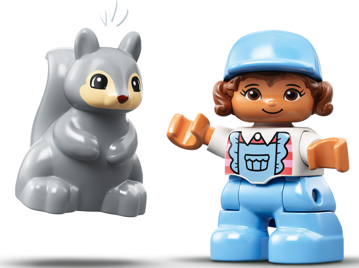 LEGO DUPLO: Family Camping Van Adventure