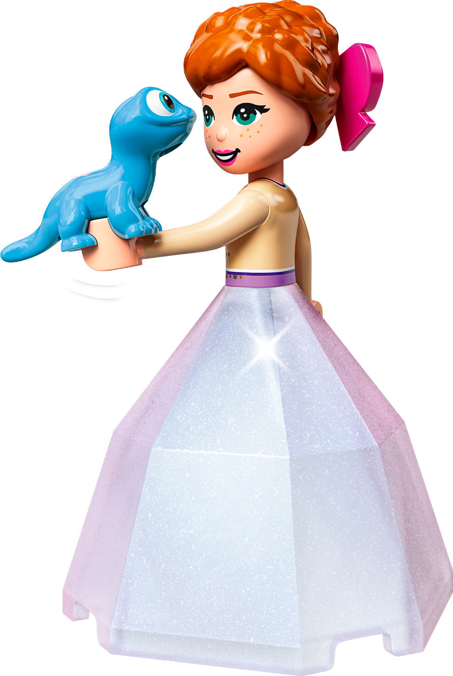 LEGO Disney: Anna's Castle Courtyard