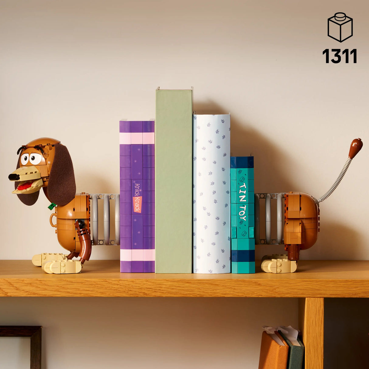 LEGO® ǀ Disney and Pixar Toy Story Slinky Dog Bookends