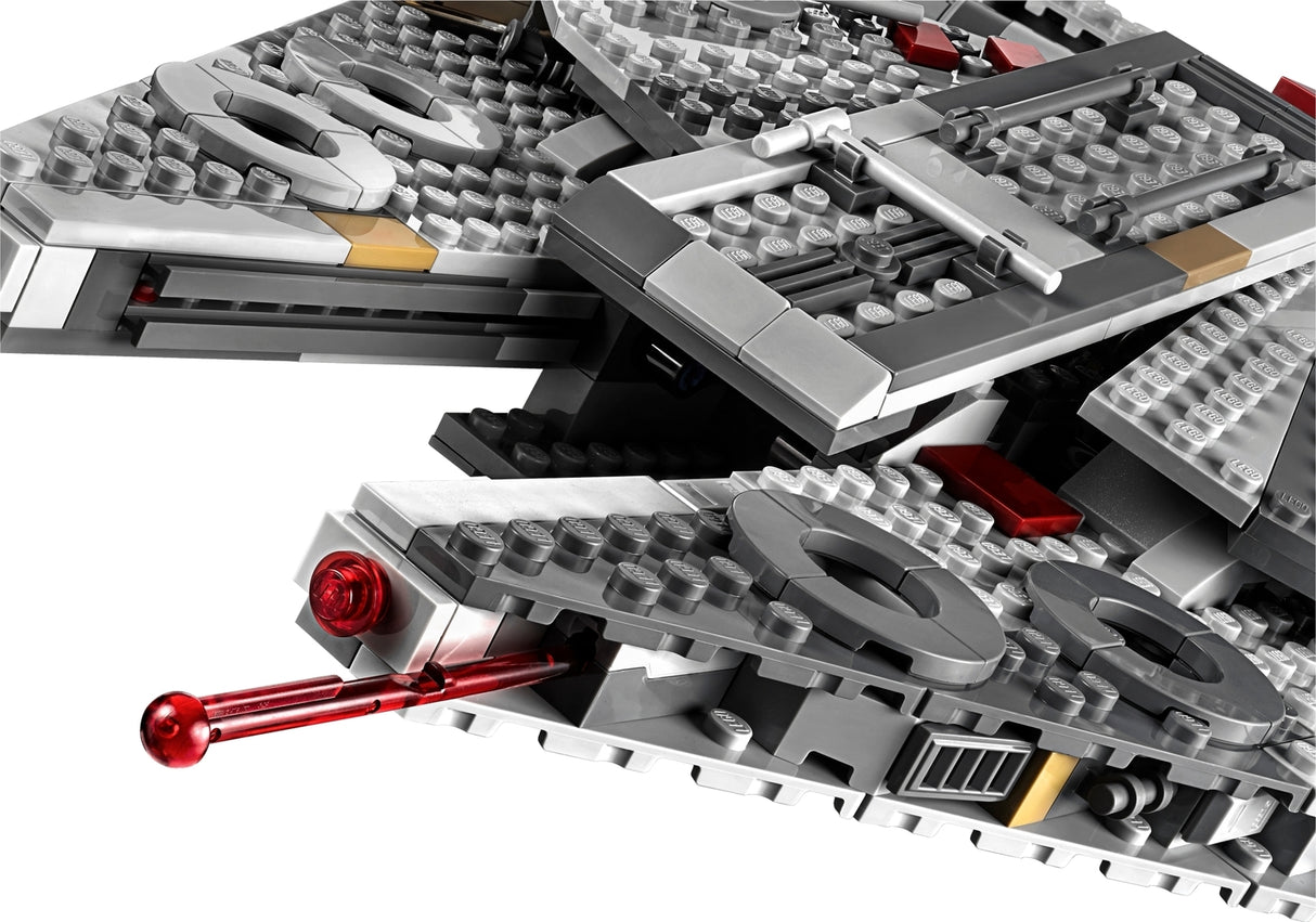 75257 Millennium Falcon