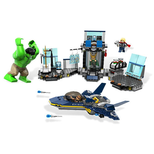 LEGO Hulks Helicarrier Breakout