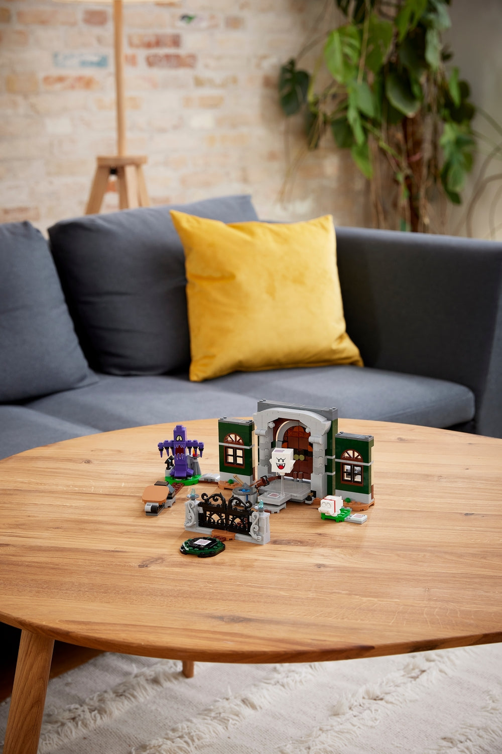 LEGO Super Mario: Luigi's Mansion Entryway Expansion Set