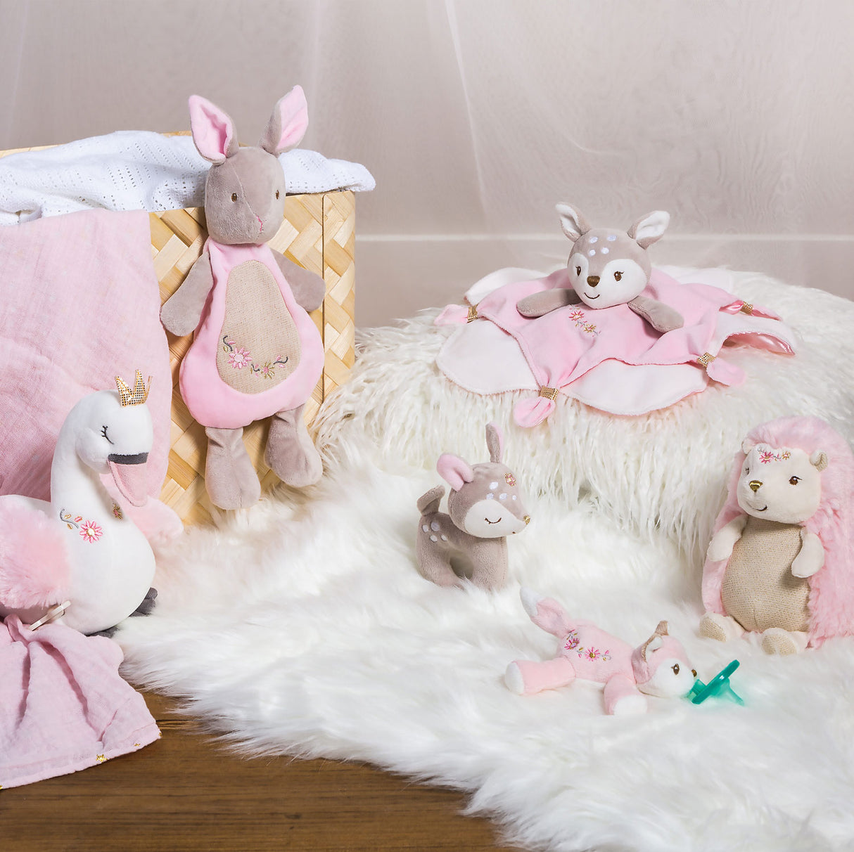 Itsy Glitzy Fawn Rattle - 6"