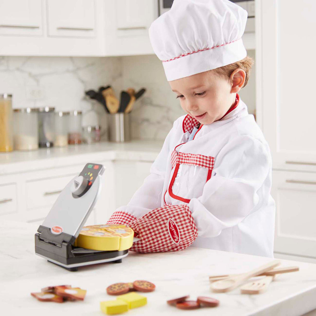 Press & Serve Waffle Set