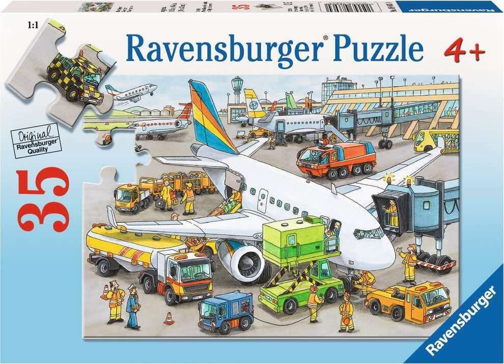 busy airport 35 pcs