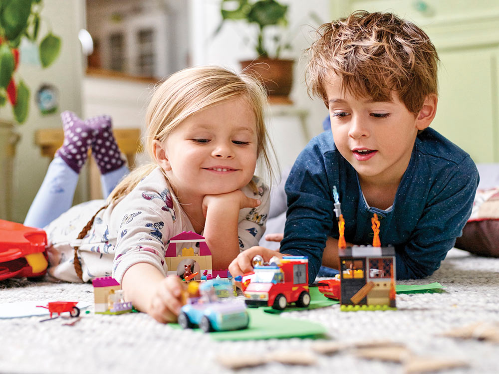 LEGO - Juniors - Fire Patrol Suitcase