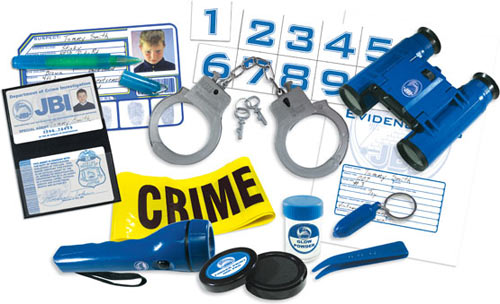 be a detective forensics expert