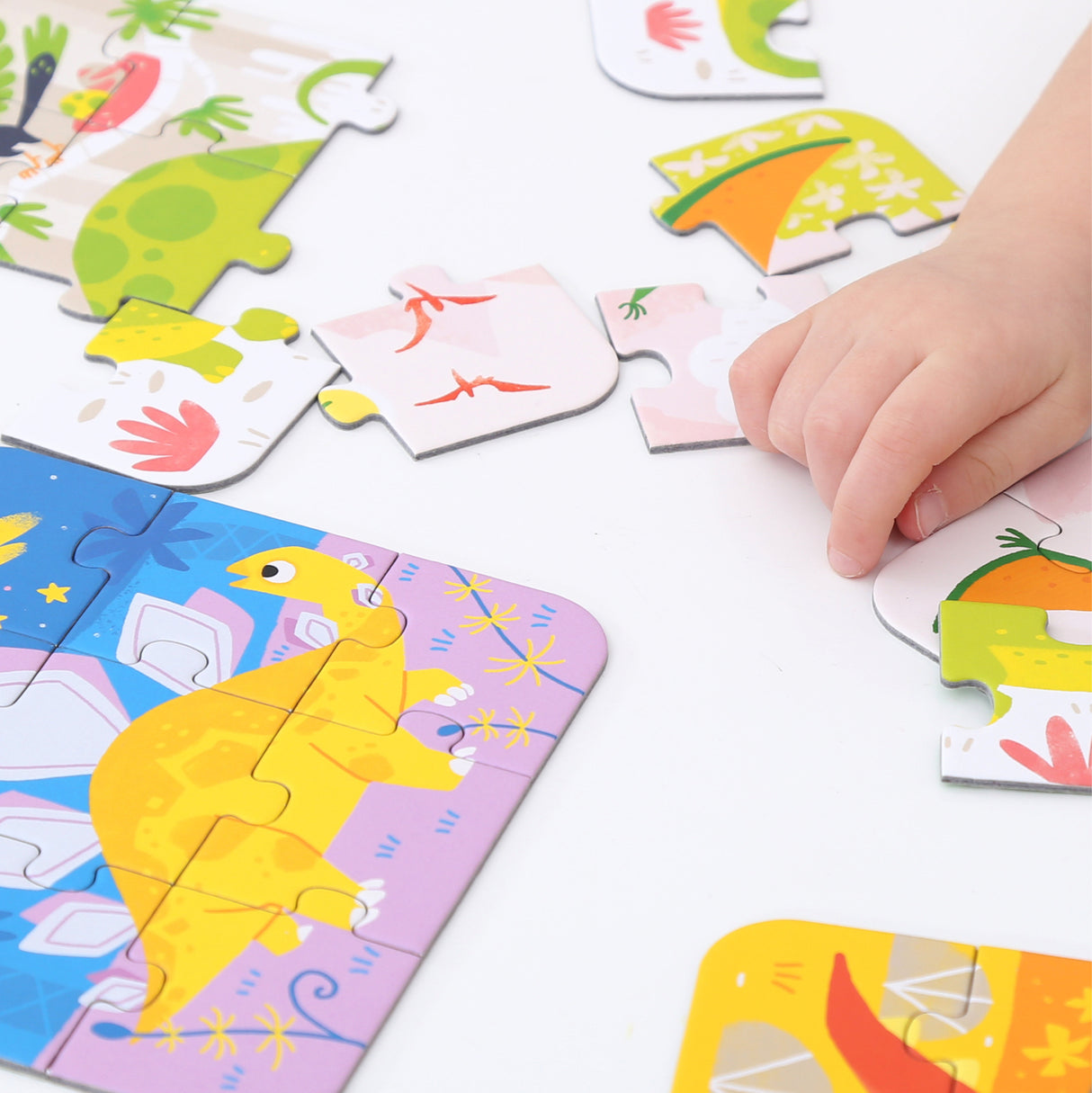 On-the-Go Puzzles Dinosaurs