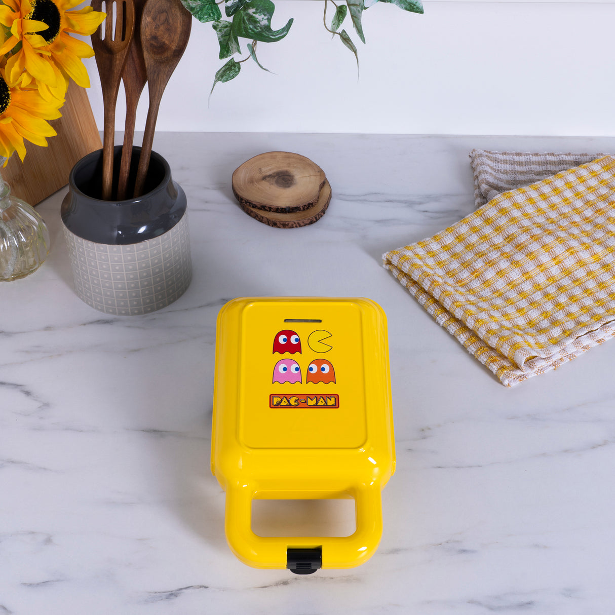 PAC-MAN Waffle Maker