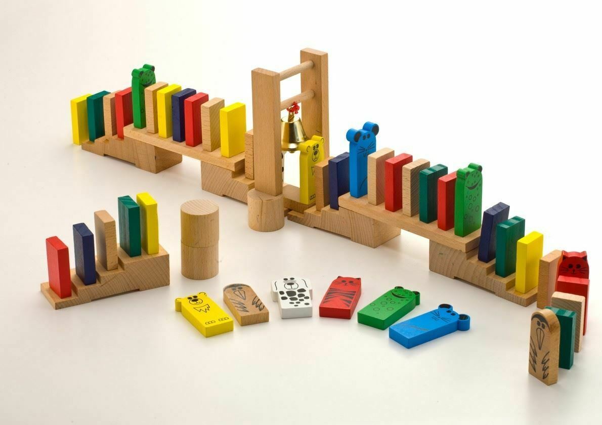 Go-Go Dominoes