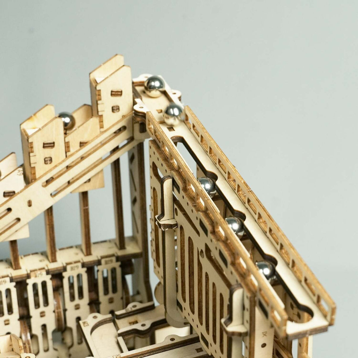 3D Wooden Puzzle Marble Run - Marble Squad