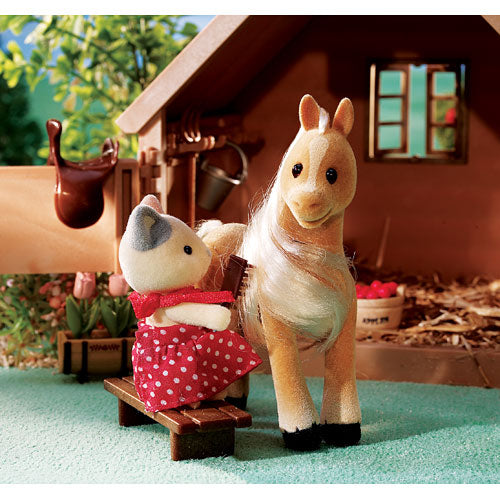 Calico Critters Willow & Carly at the Horse Show