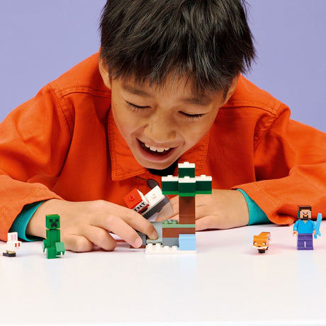 LEGO Minecraft: Steve's Taiga Adventure