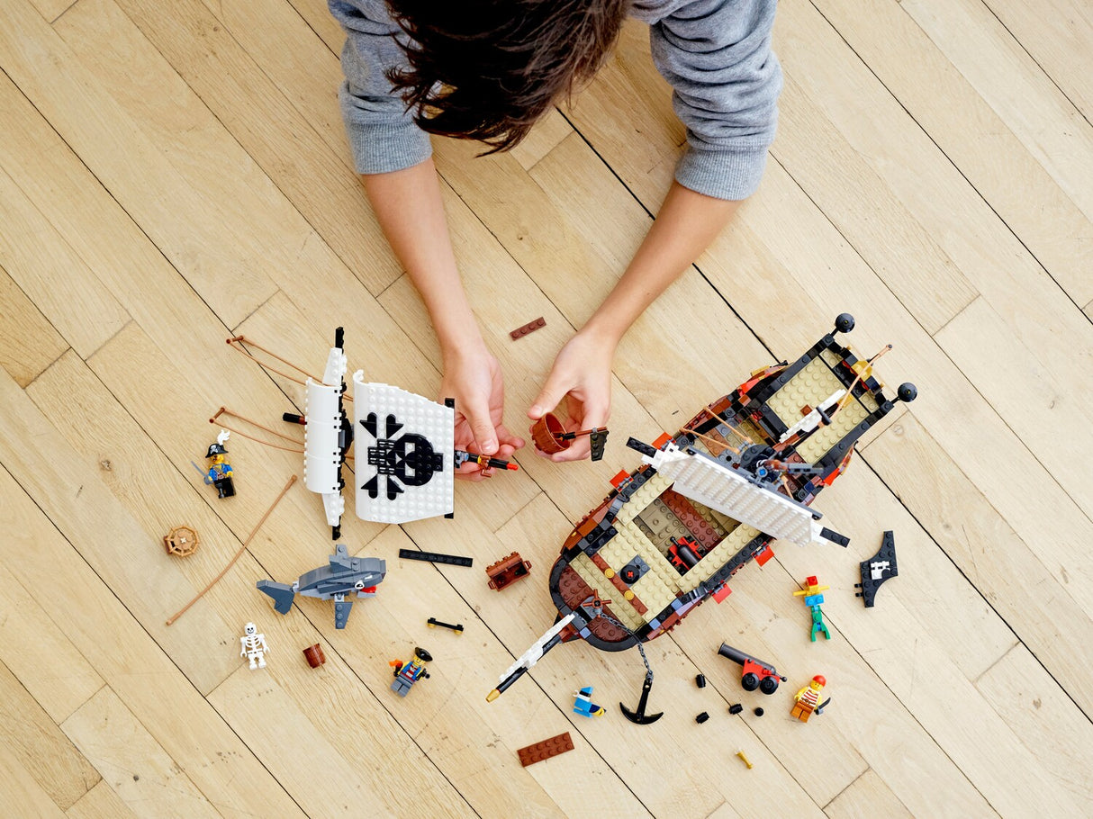 LEGO Creator 3-in-1: Pirate Ship