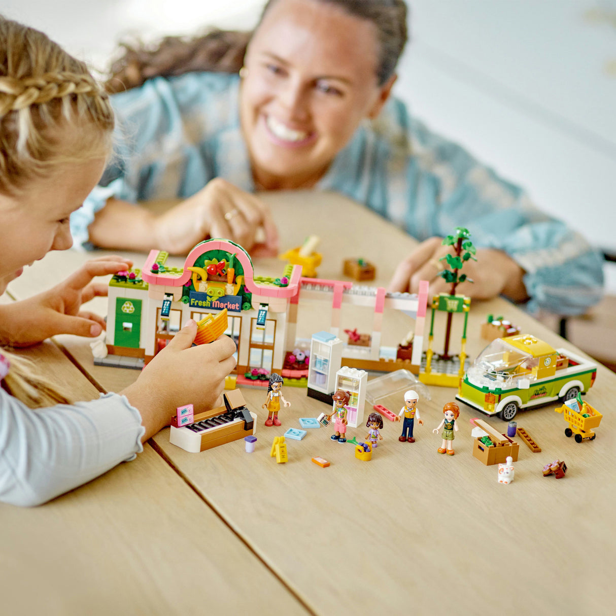 LEGO® Friends: Organic Grocery Store