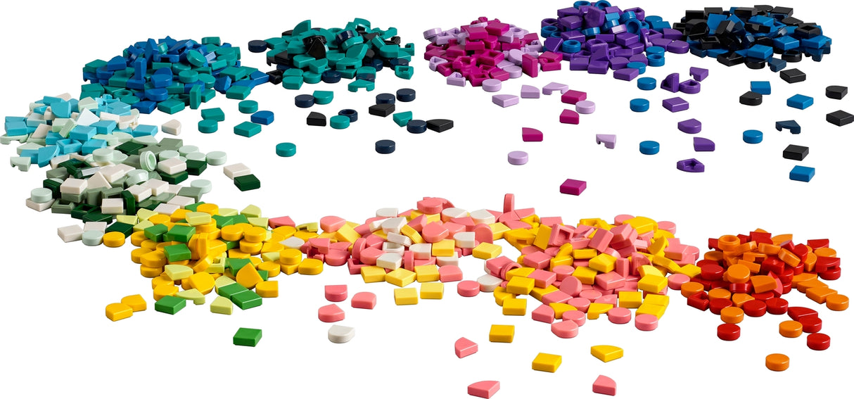 LEGO DOTS: Lots of DOTS