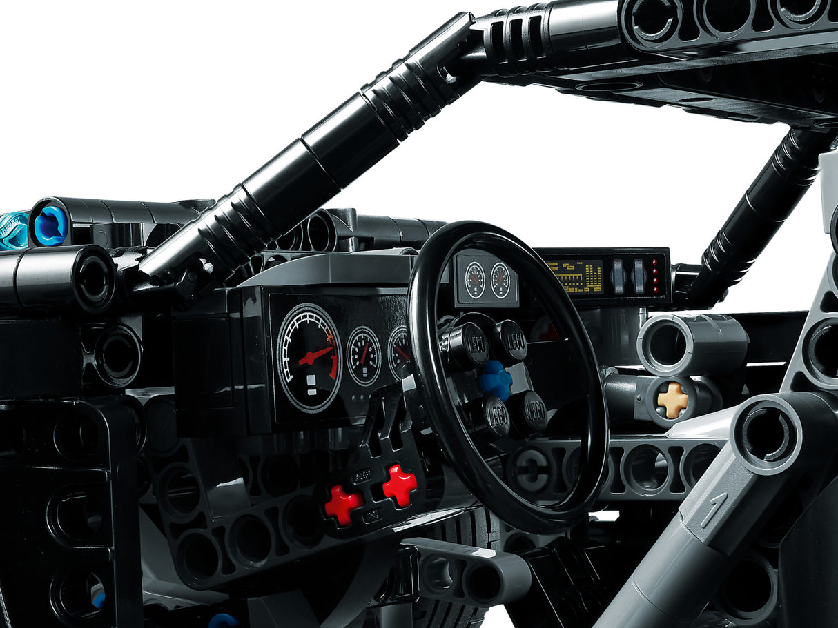 LEGO Technic: THE BATMAN - BATMOBILE