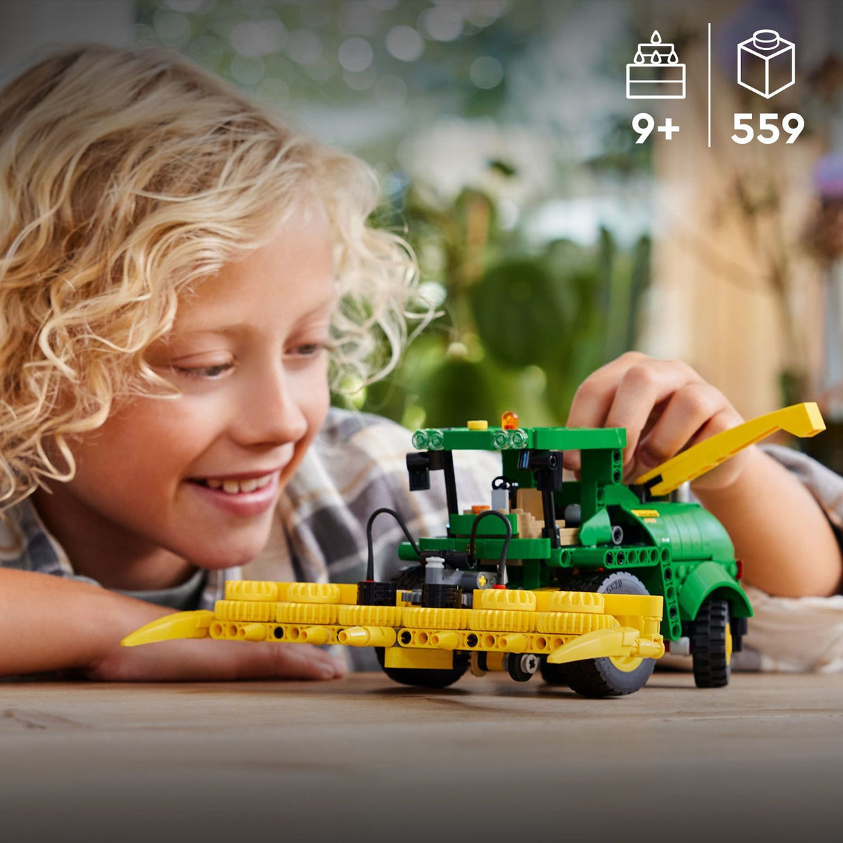 LEGO® Technic: John Deere 9700 Forage Harvester