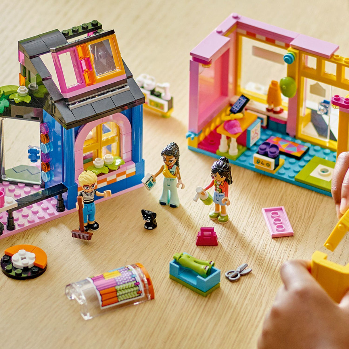 LEGO® Friends™ Vintage Fashion Store