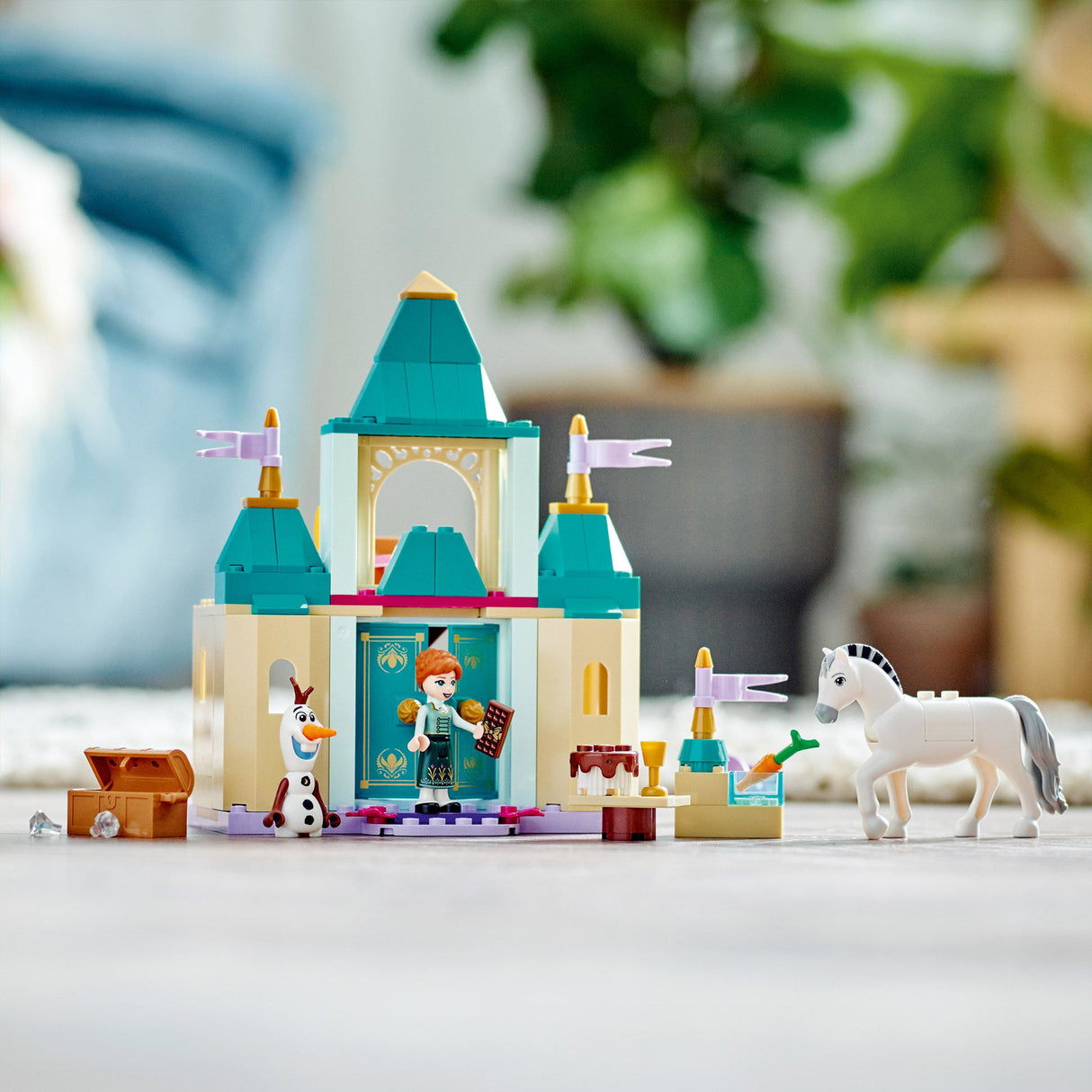 LEGO® Disney Princess Disney Anna and Olaf's Castle Fun Set