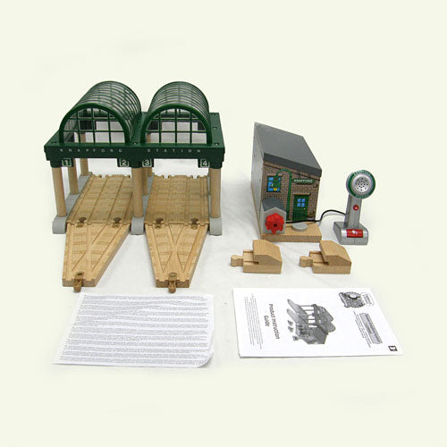 DELUXE KNAPFORD STATION