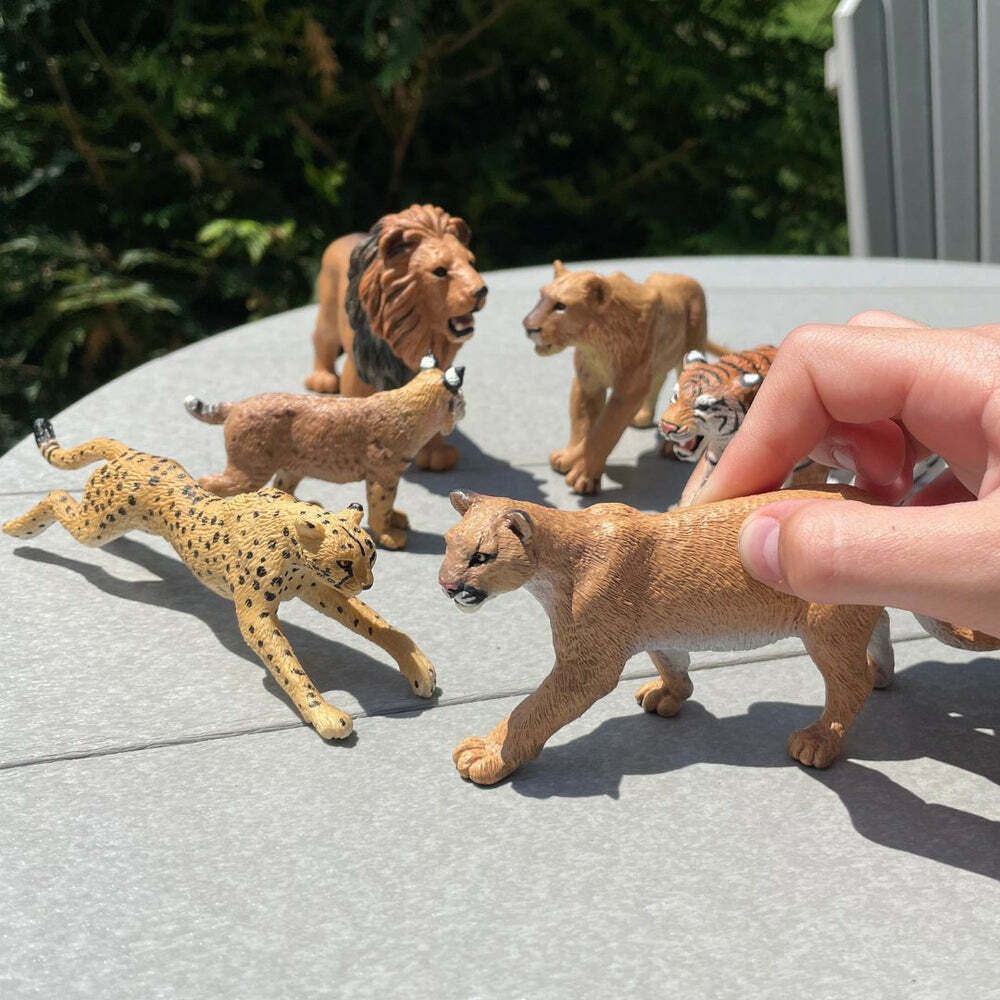 Cheetah Toy – Givens Books & Little Dickens