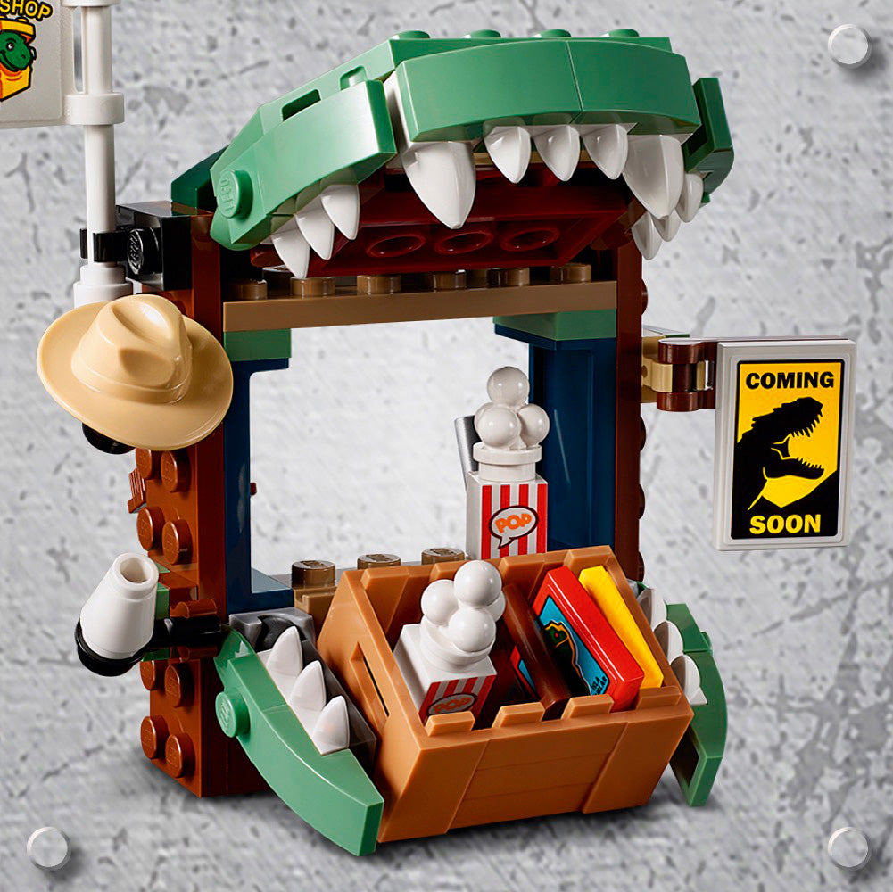 LEGO Jurassic Park? - Dilophosaurus on the Loose