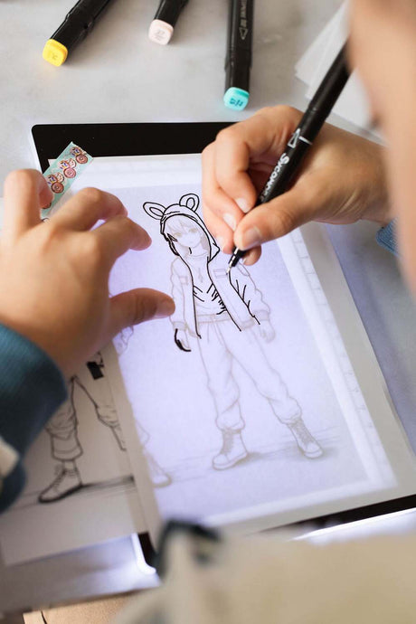 Sycomore Artissimo Create Your Manga Characters Rechargeable Light Pad
