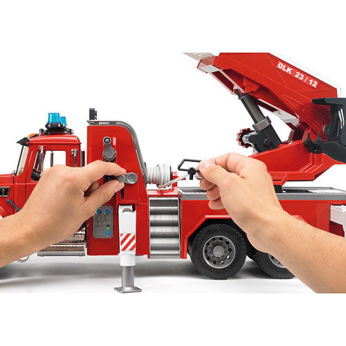 Bruder MACK Firetruck